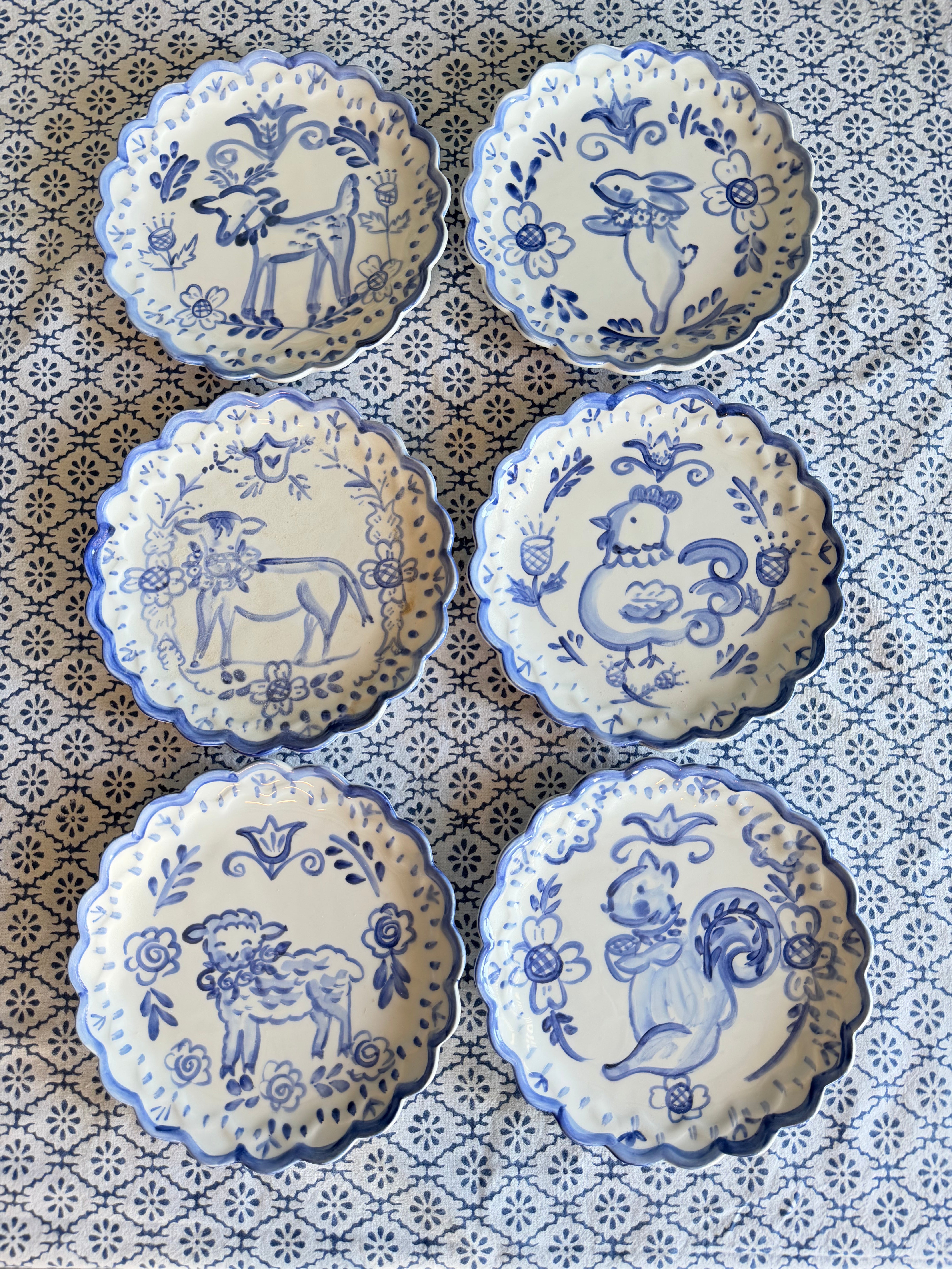 Set of 6 Scalloped Animal Plates